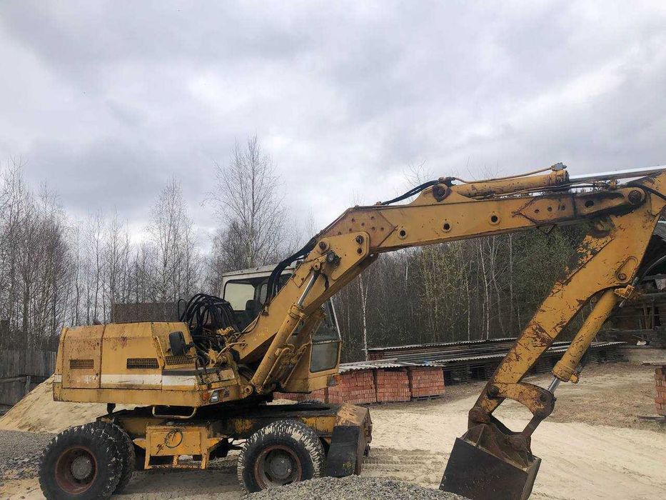 Продам ескаватор A912  liebherr хороший стан