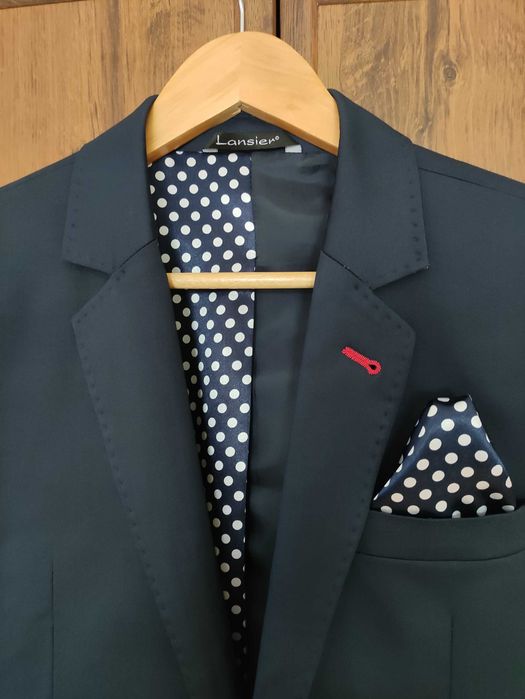 Sprzedam Garnitur granatowy M-L