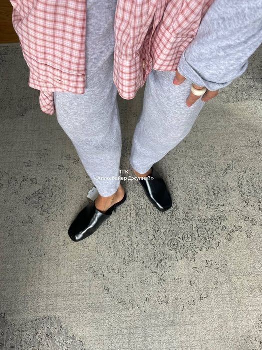 Мюли, шльопанці, взуття Zara