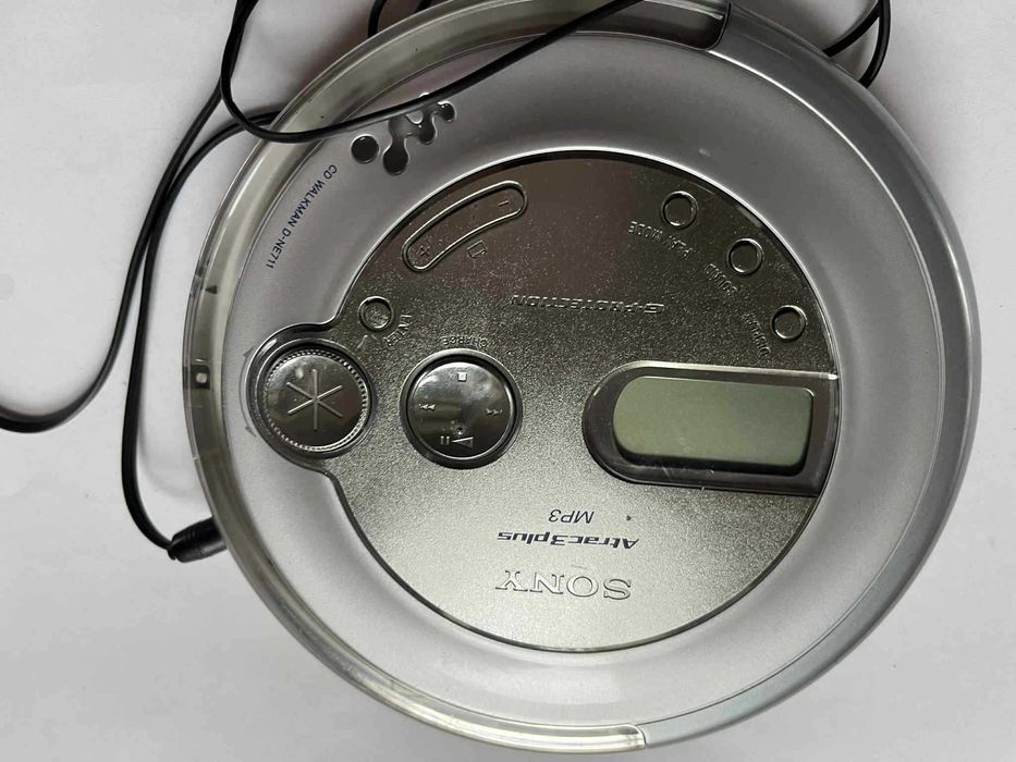Sony Atrac 3 plus MP3 CD Walkman G-Protection D-NE711
