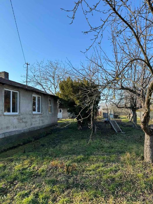 будинок та земельна ділянка 28 сот., м. Жовква