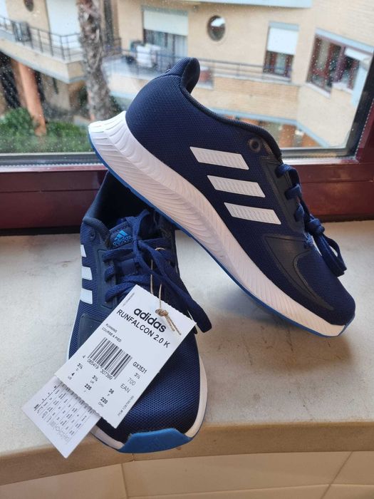 Ténis ADIDAS RAPAZ NOVOS em caixa Runfalcon 2.0K