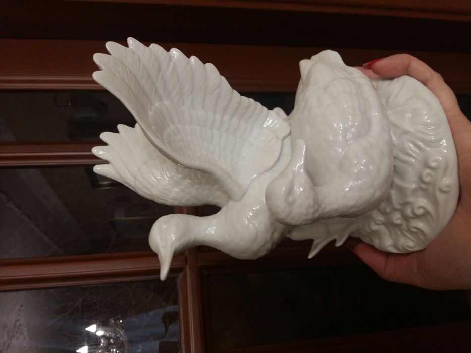 Статуэтка фарфоровая утки