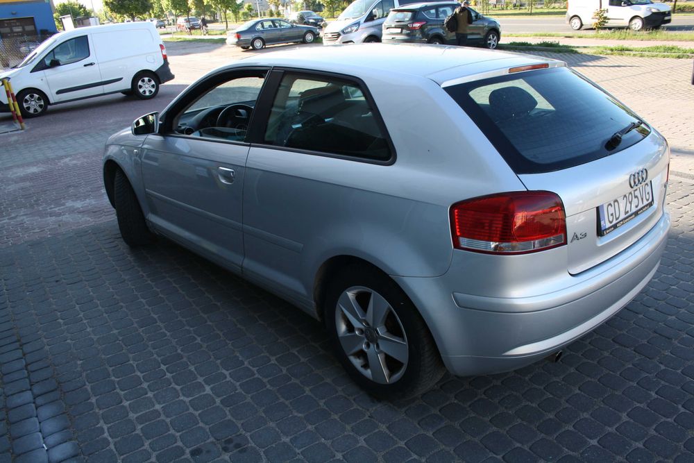 audi A3 8P 2003r 1.6mpi,3 drzwi,ładny