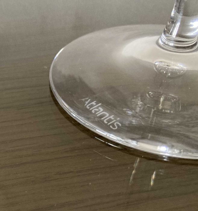 Cálices de vinho em cristal marca Atlantis sem uso