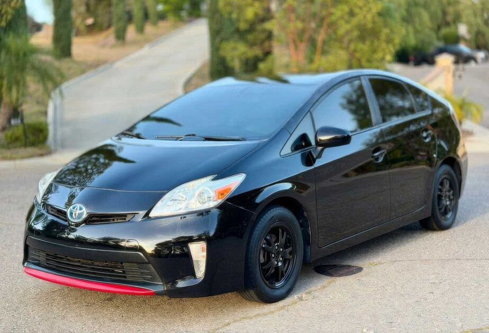 Toyota Prius      2015