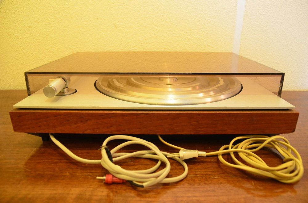 Gira Discos B&O beogram 3000