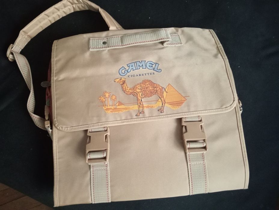 Plecak camel cigarettes
