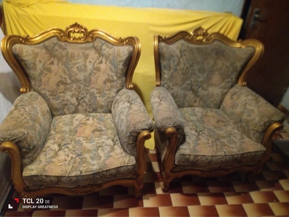 Conjunto de sofás em goblã