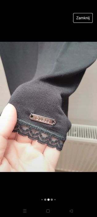 Czarny top z koronką Guess S