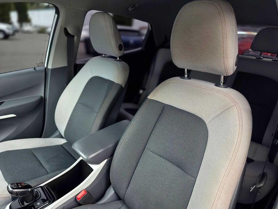 Chevrolet Bolt Ev      2020