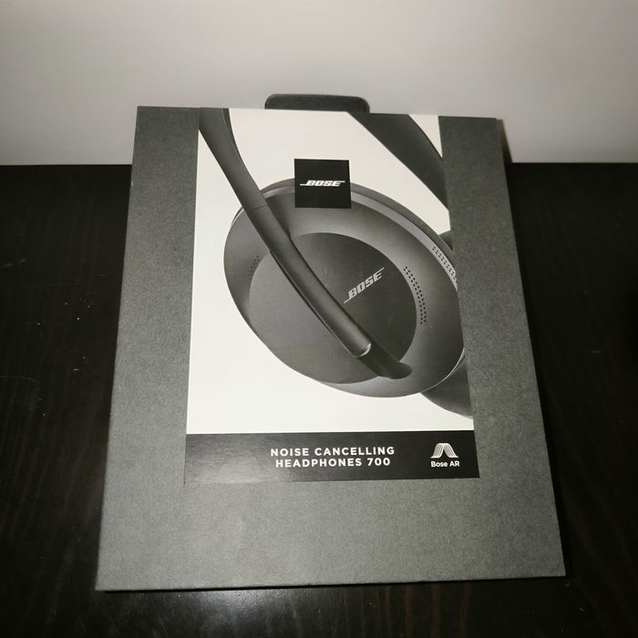 Bose Noise Cancelling Headphones 700