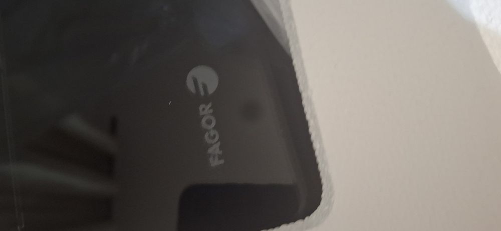 Placa de Indução Fagor – NOVA (comprada a 3 dias) – Oportunidade!