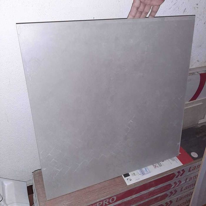 Revestimento e pavimento Love tiles (sobras de obra)