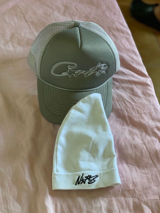 Vendo gorro e chapeu