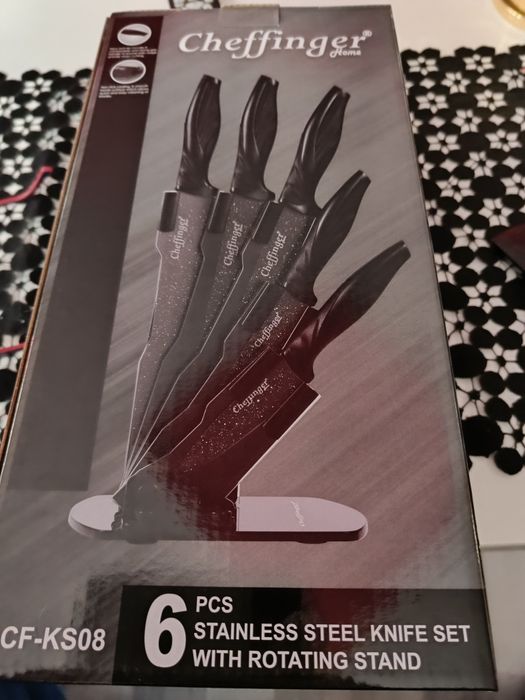 Noże +stojak  nowość