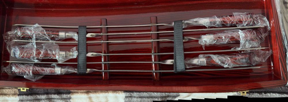 Шампуры для мангала в деревянном кейсе