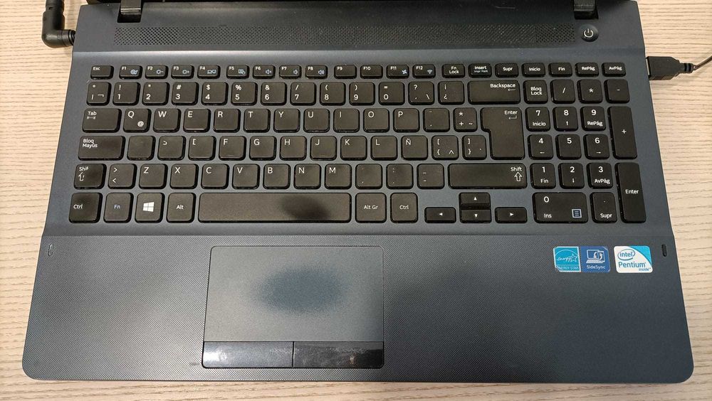 Vendo Laptop Samsung 15.6 polegadas