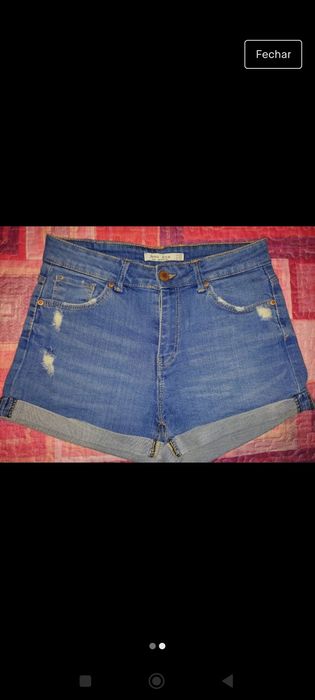 Calções de adulto e vestido de criança