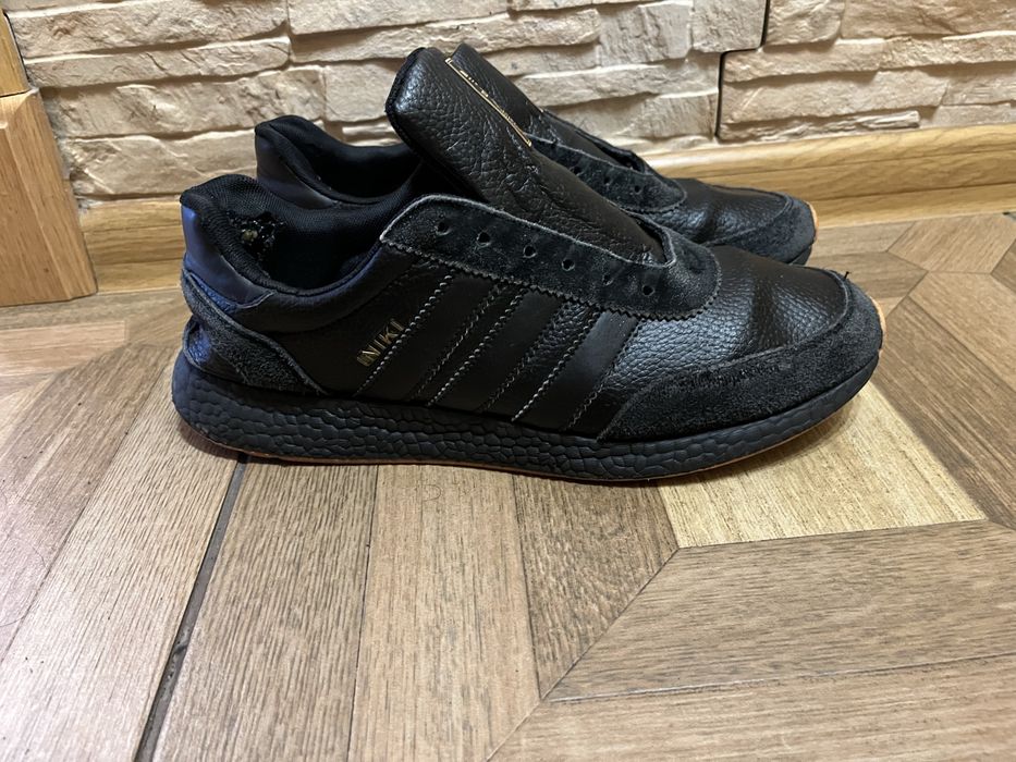 Кросівки Adidas iniki р44