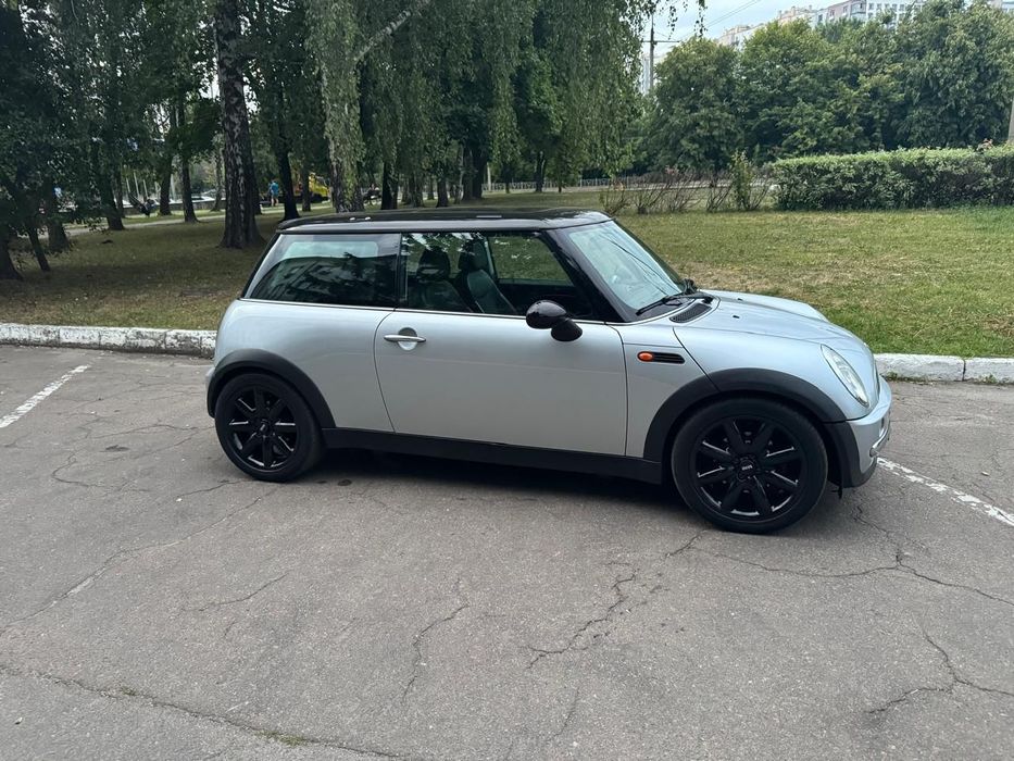 MINI Cooper R56 1,6