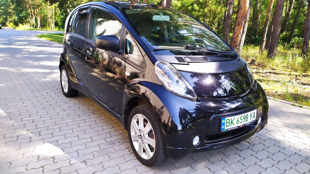 Продам Сітроен С-Zero електричне авто для міста/проїзжає 100км