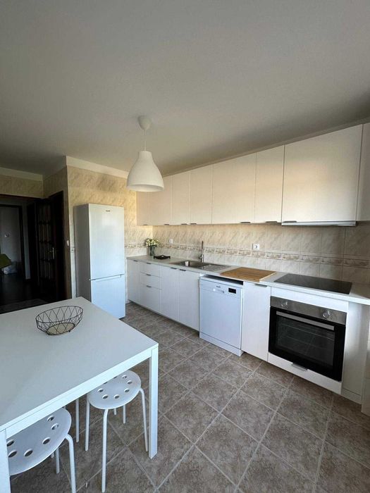 Quarto com varanda para alugar