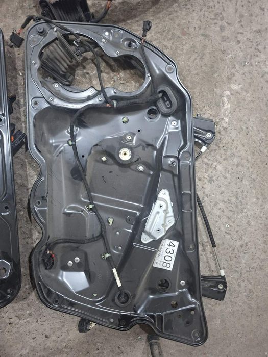 Склопідйомник Volkswagen Passat b6, b7 склопідіймач стеклоподьемник Фольксваген  Пассат  Б6, Б7