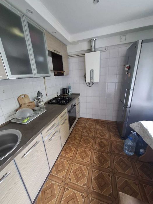 Продам 3к. квартиру по вул. А. Шепарда, 11 (р-он Тітова)