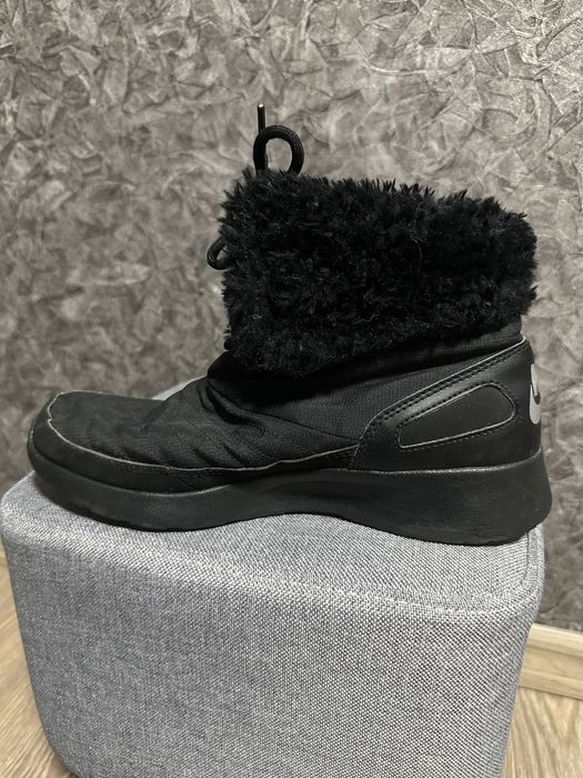 Кроссовки Nike утепленные