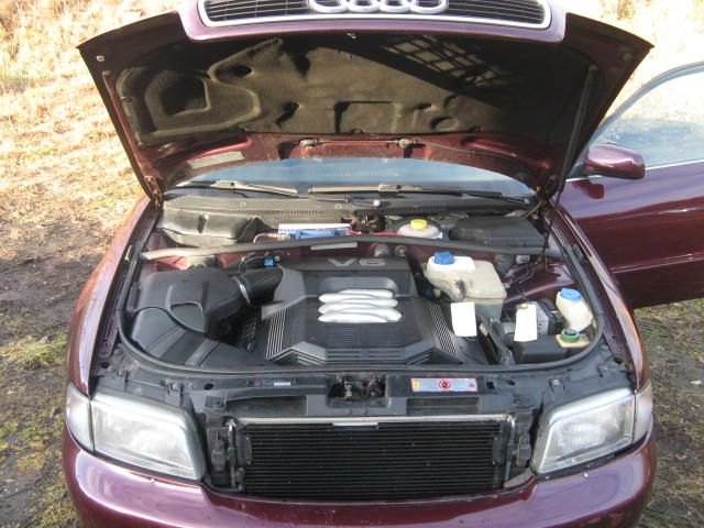 Audi a4 1997r 2598cm na czesci benzyna