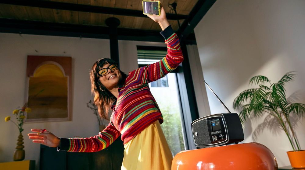 Przenośne Radio baterie DAB+, FM Bluetooth Philips TAV2000DB The JANET