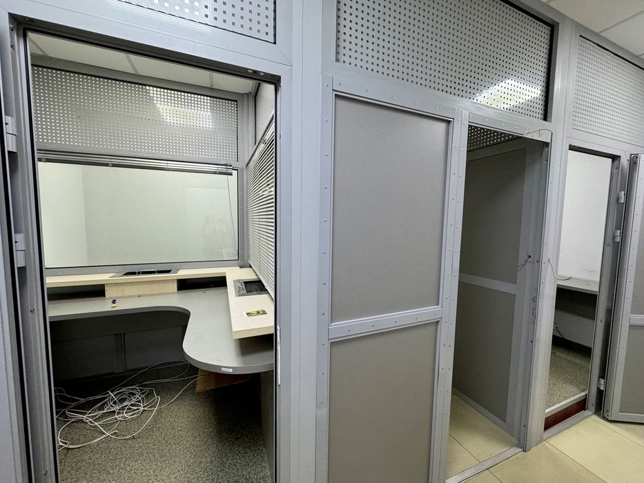 Окремо Стояча Будівля 1 100 (м2) в ЦЕНТРІ
