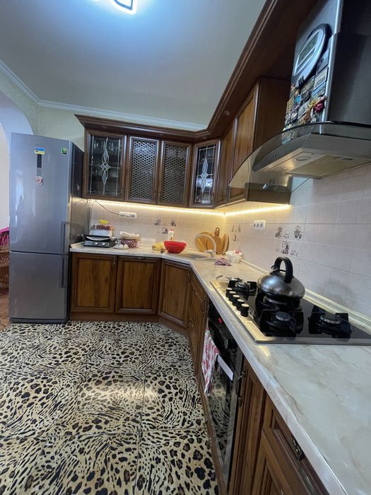 Продаж будинку в місті Хмельницькому!