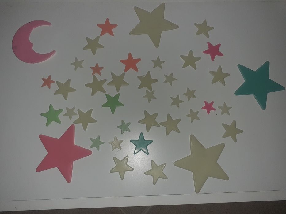 Conjunto de 40 estrelas brilhantes para parede