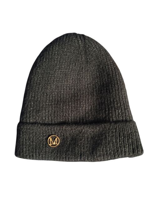 Czarna ciepła zimowa czapka damska