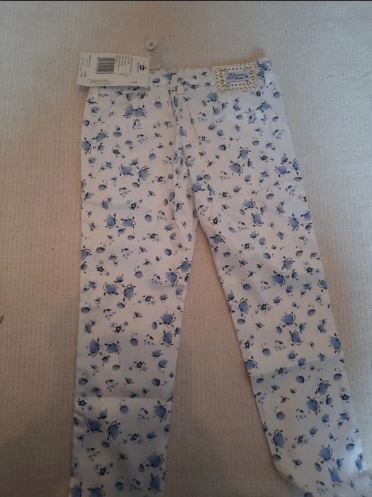 Calças com flores da Chicco