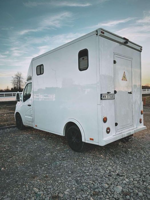 Sprzedam koniowóz na 2 konie