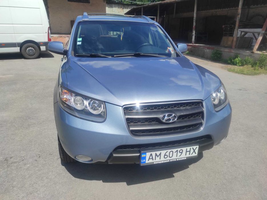 Продам автомобіль Hyundai santa fe
