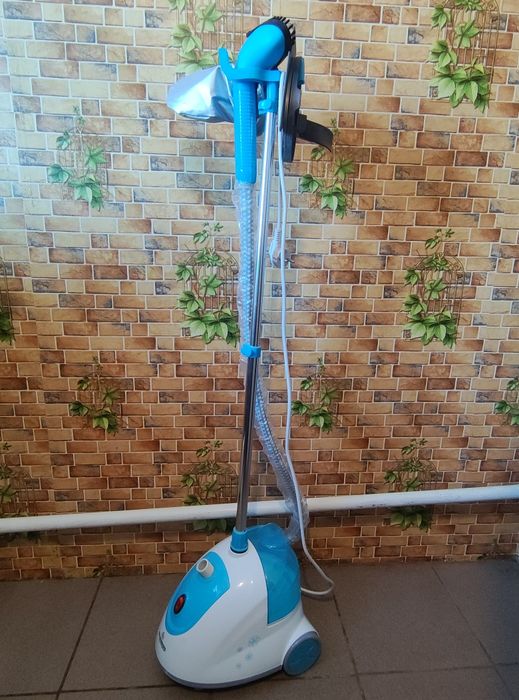 Продам відпарювач для одягу CB 3132