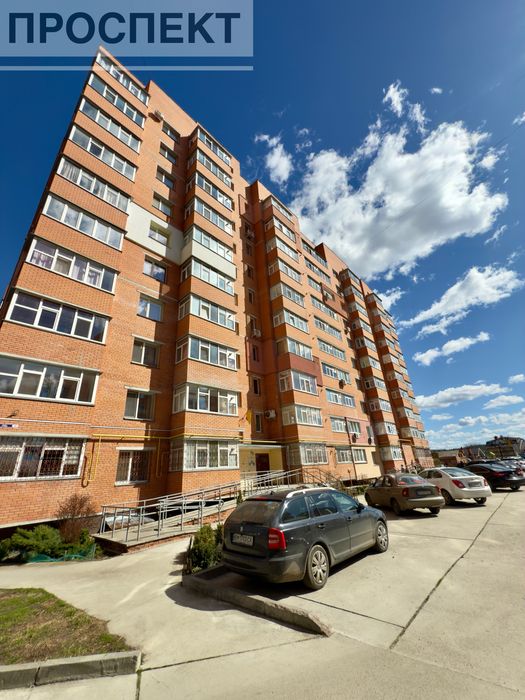 Продам 2-х кімн.квартиру з ремонтом пр-т Свободи ( Автономка)