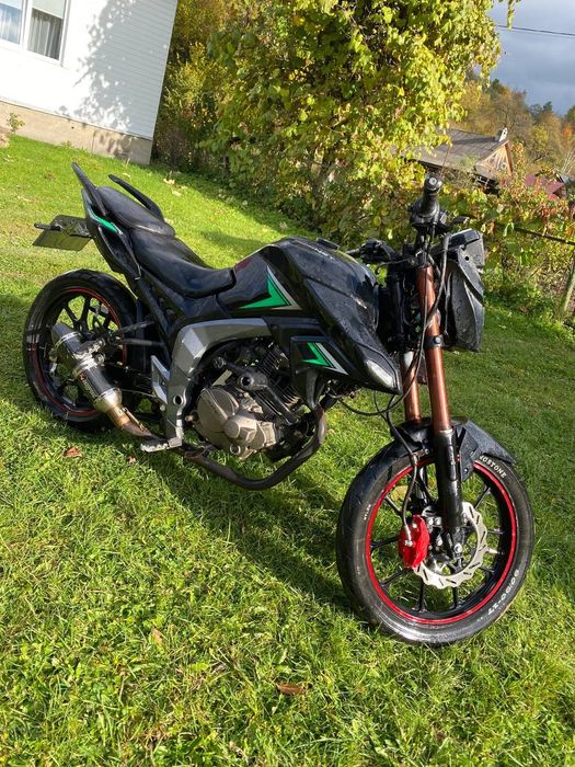 Продам мотоцикл хорнет 200 про