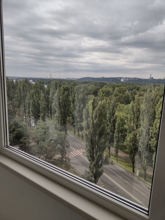 Почасово. Видова м. Лівобережна, Русанівська набережна 16, погодинно п