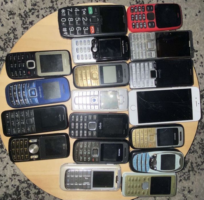 телефон Nokia кнопочний