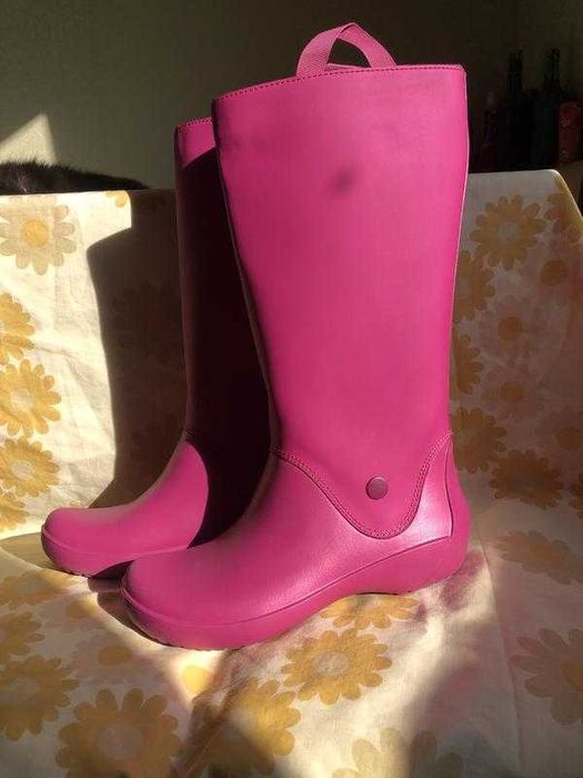 Яскраві гумові чоботи crocs rain boot — стан ідеальний!