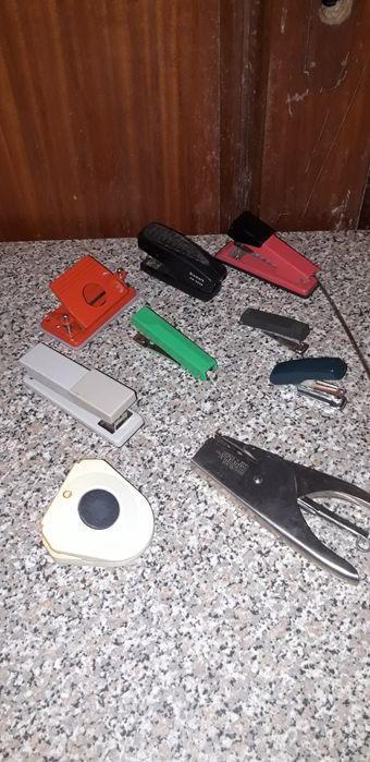 Conjunto de Agrafadores Diversos