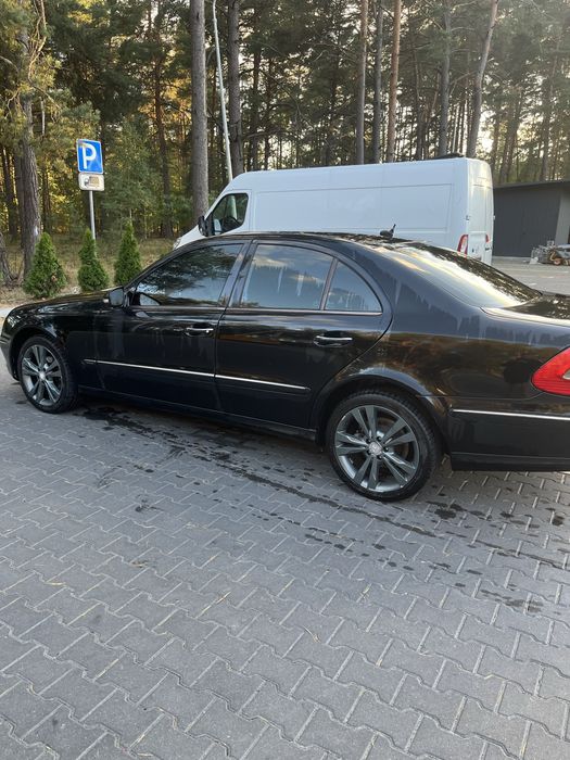 Мерседес w211 2008 р 2,2 дизель