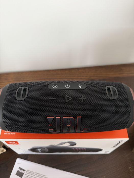 Vendo coluna JBL Charge 6 como nova