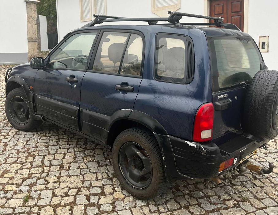 Suzuki Grand Vitara 2.0 TDi — photo 4