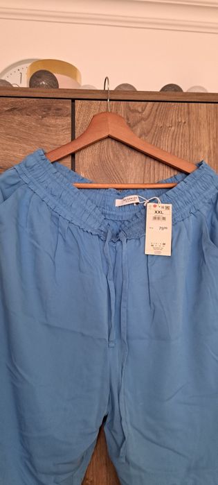Nowe,niebieskie,przewiewne spodnie z Reserved,r.XXL
